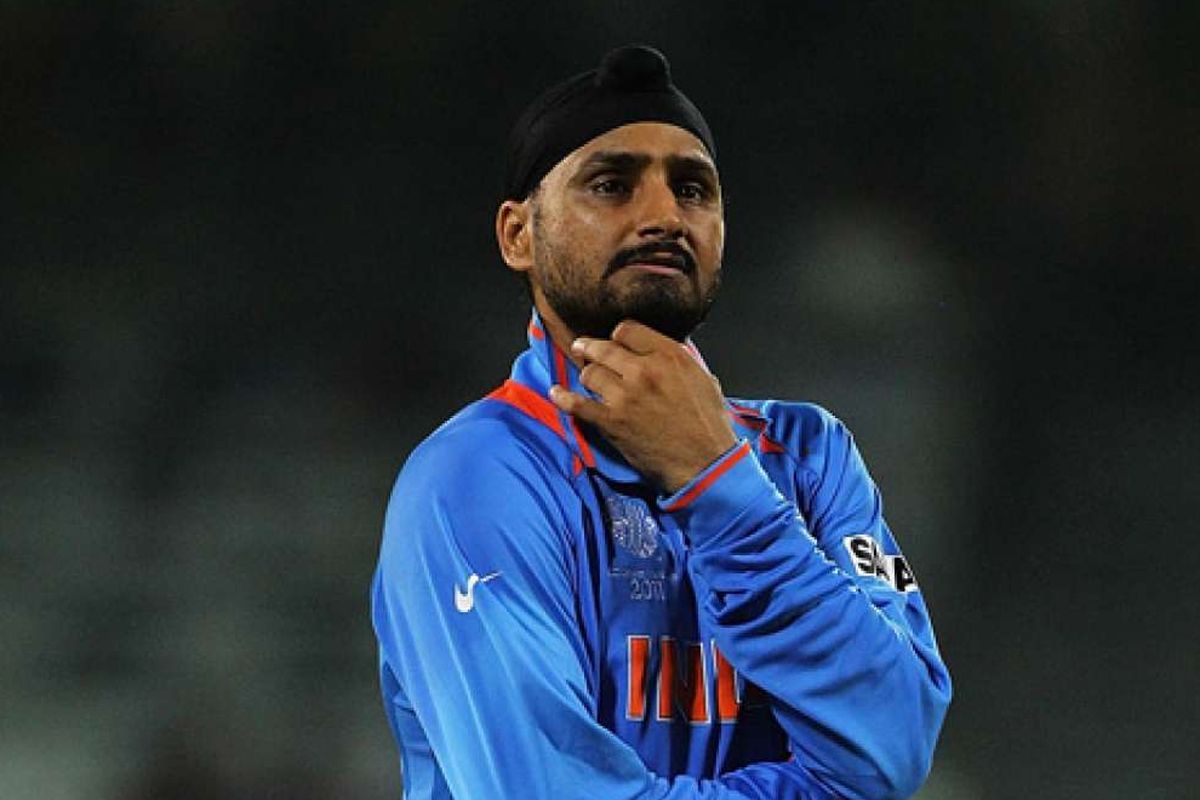 Harbhajan Singh responds to fan's "Earlier generation played Murali