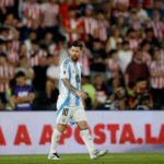 Lionel Messi receives apology from Paraguay defender