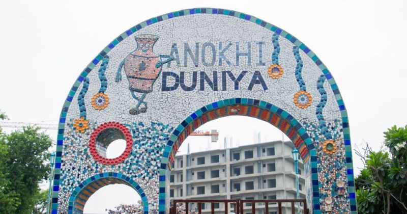 Anokhi Duniya